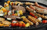 Buurtcafé: Barbecue en modeshow